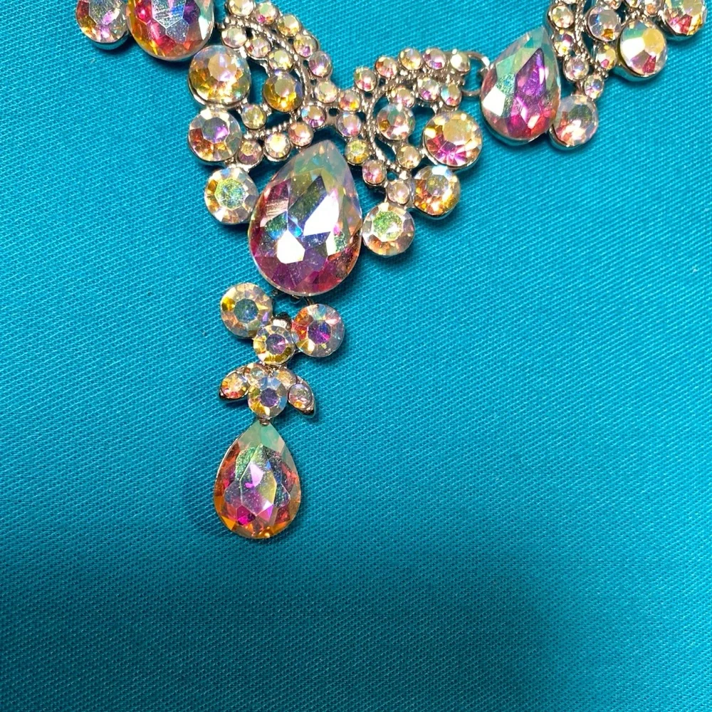 Vintage Statement Necklaces - Picture 3 of 9